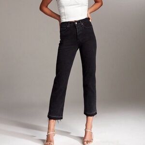 Aritzia Denim Forum The Arlo Straight Leg Cropped High Rise Black Jeans SIZE 25